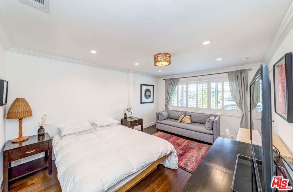 3461 2nd Avenue Property Photo 10