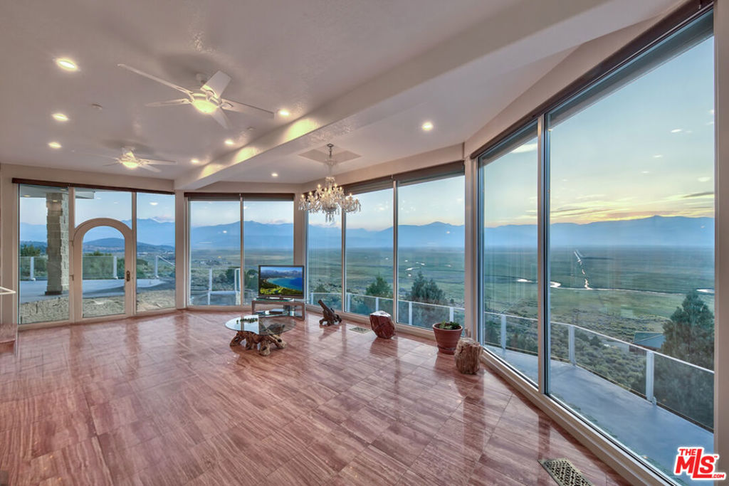 350 Aspen Lane Property Photo 6