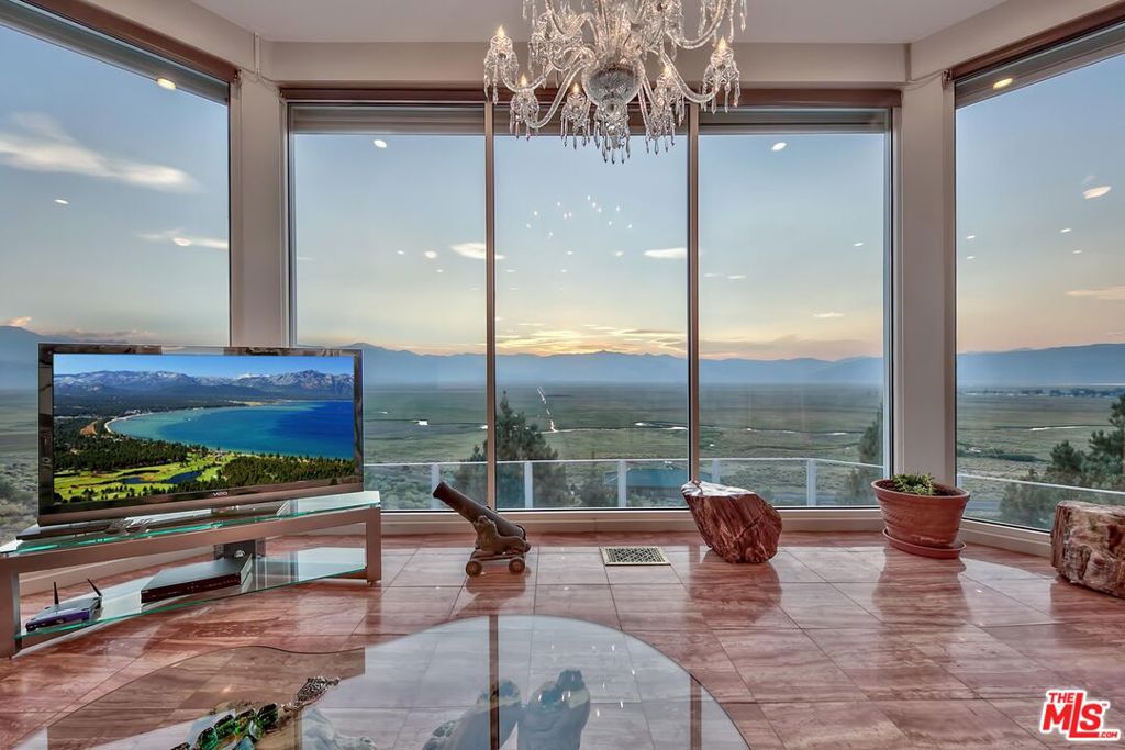 350 Aspen Lane Property Photo 9