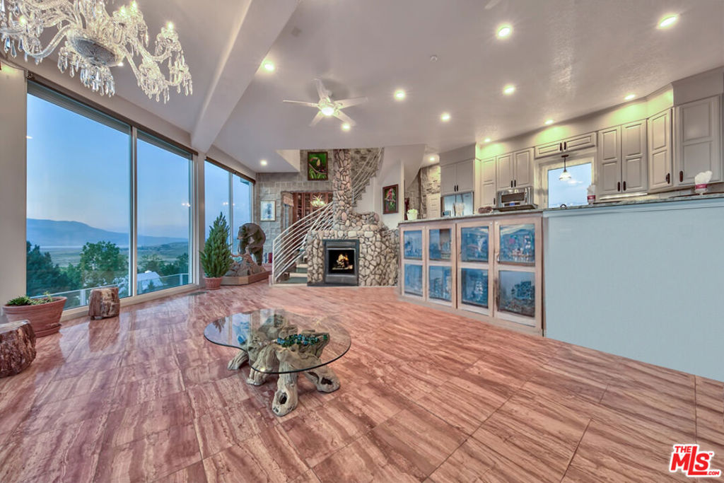 350 Aspen Lane Property Photo 13