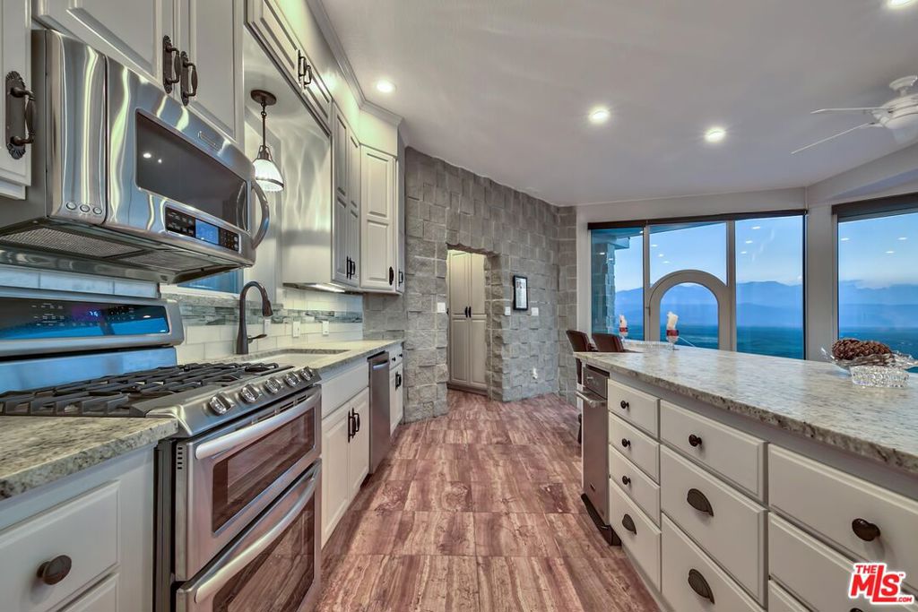 350 Aspen Lane Property Photo 23