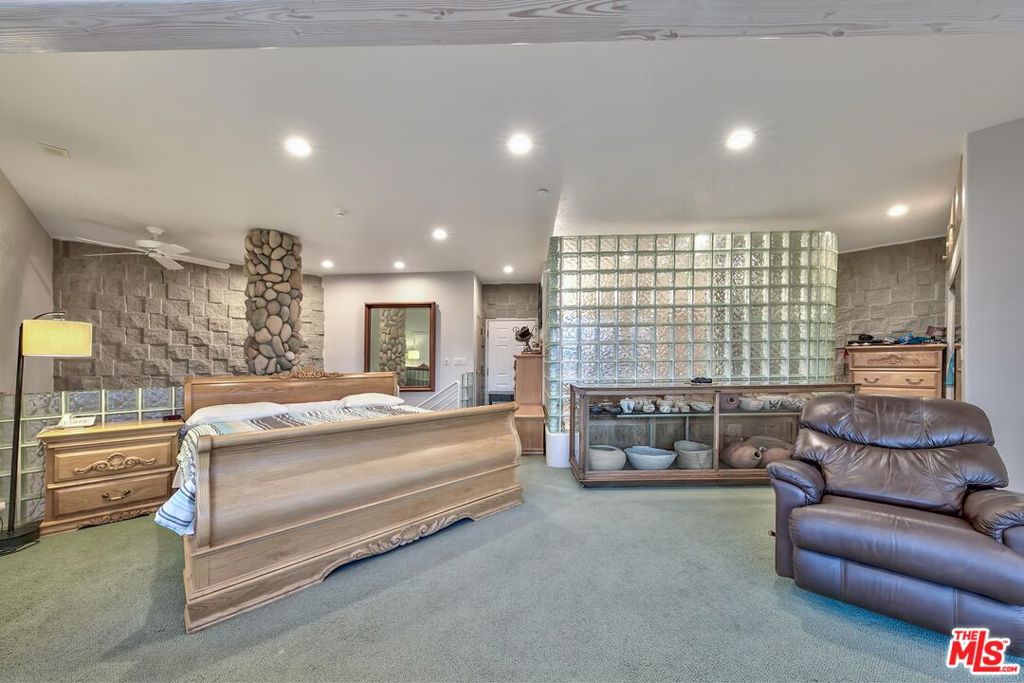 350 Aspen Lane Property Photo 24