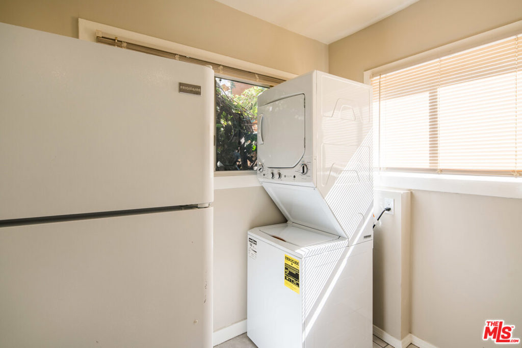 1620 Maltman Avenue 1/2 Property Photo 8