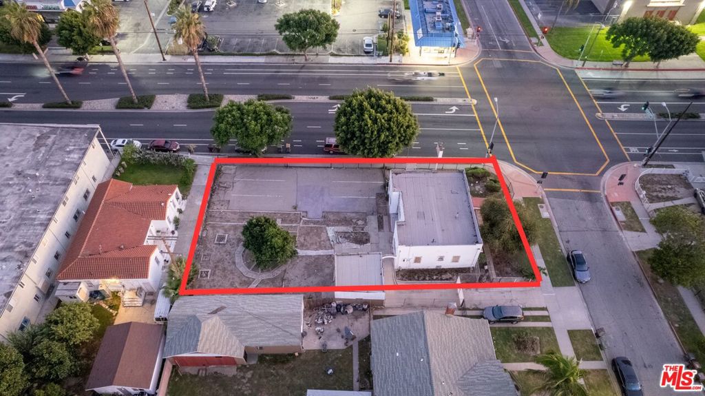 1301 E Alondra Boulevard Property Photo 4