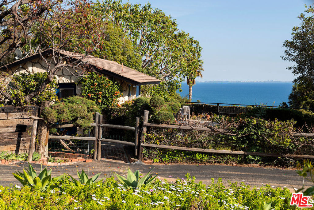 22535 Carbon Mesa Rd. Property Photo 28