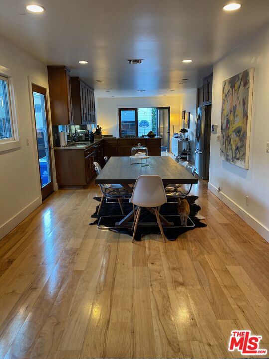 833 N Las Palmas Avenue Property Photo 6