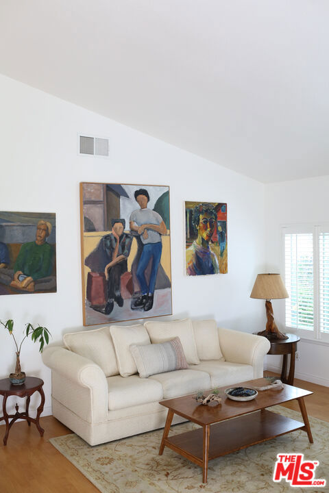 420 Blackhawk Drive Property Photo 7