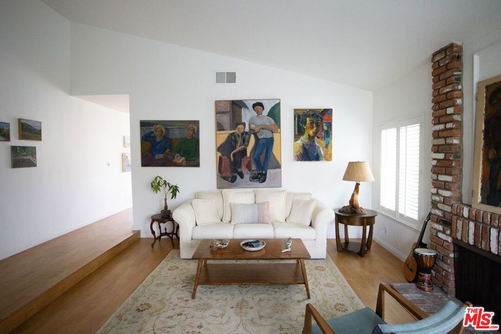 420 Blackhawk Drive Property Photo 10