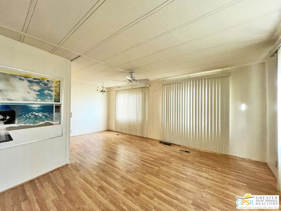 221 Safari Street Property Photo 6