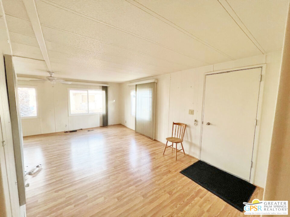 221 Safari Street Property Photo 8