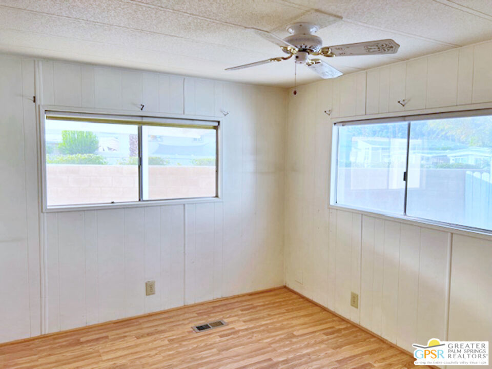 221 Safari Street Property Photo 9