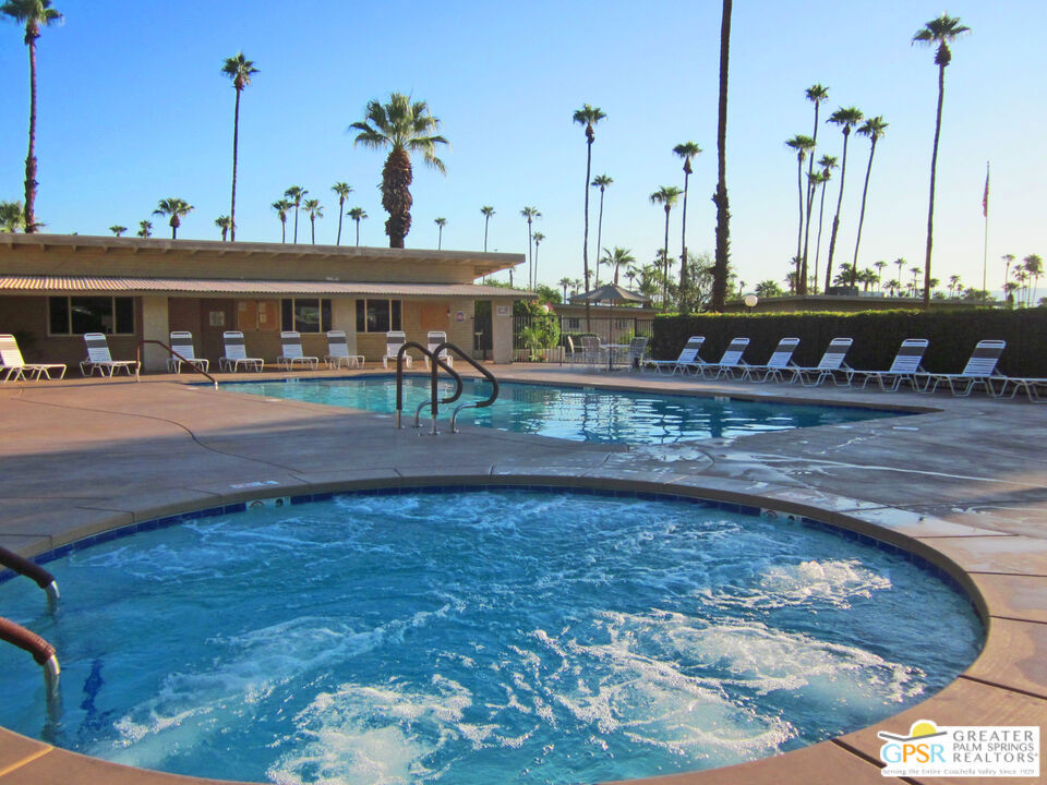 221 Safari Street Property Photo 17