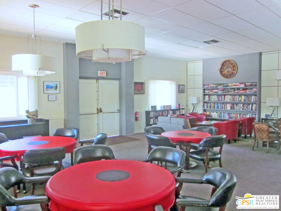 221 Safari Street Property Photo 18