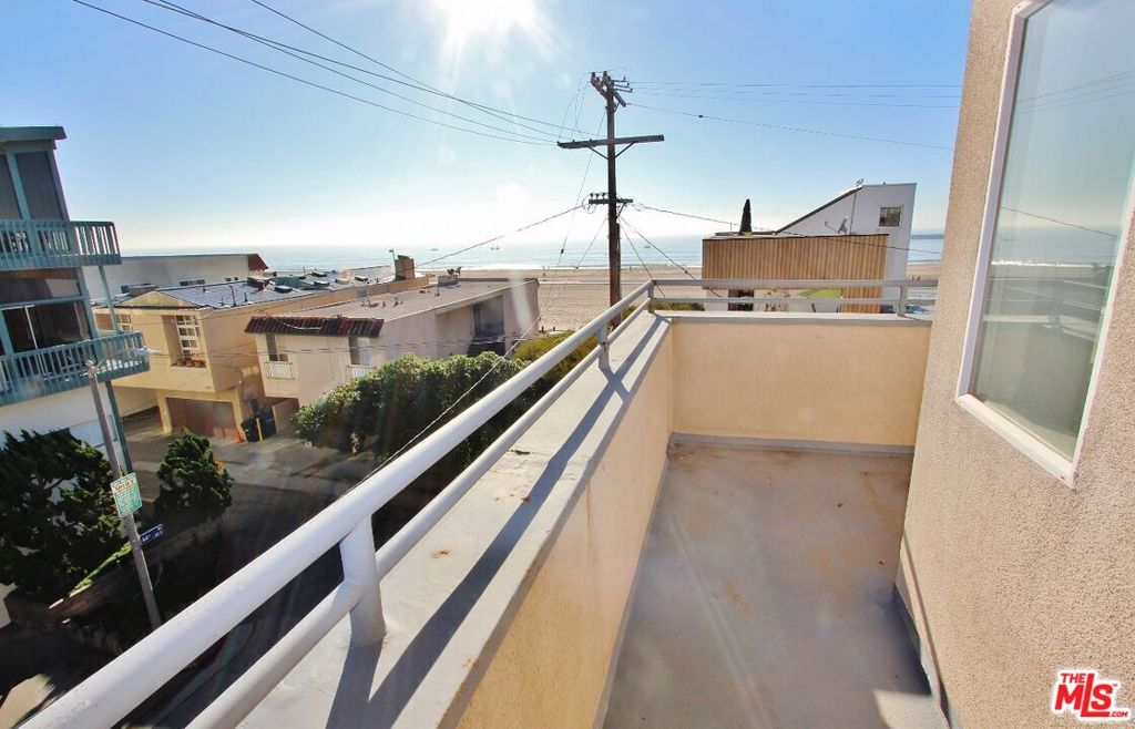 6521 Pacific Avenue Property Photo 5