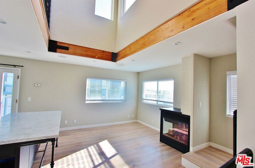 6521 Pacific Avenue Property Photo 8