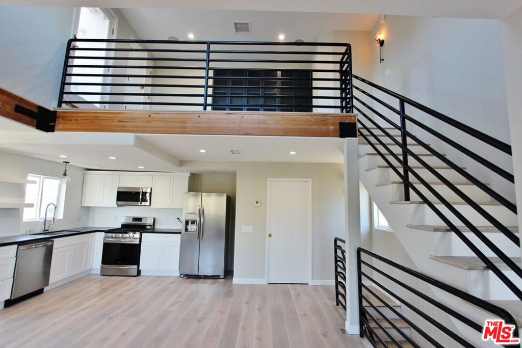 6521 Pacific Avenue Property Photo 31