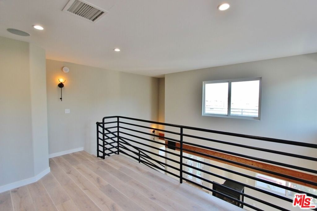 6521 Pacific Avenue Property Photo 32