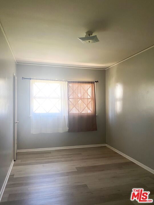 10682 Kinnard Avenue Property Photo 13