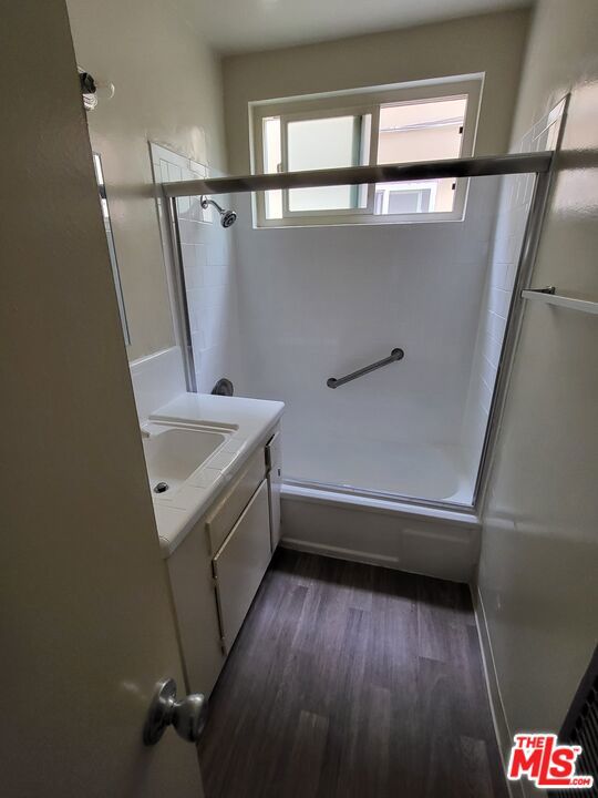13801 Van Ness Avenue Property Photo 2