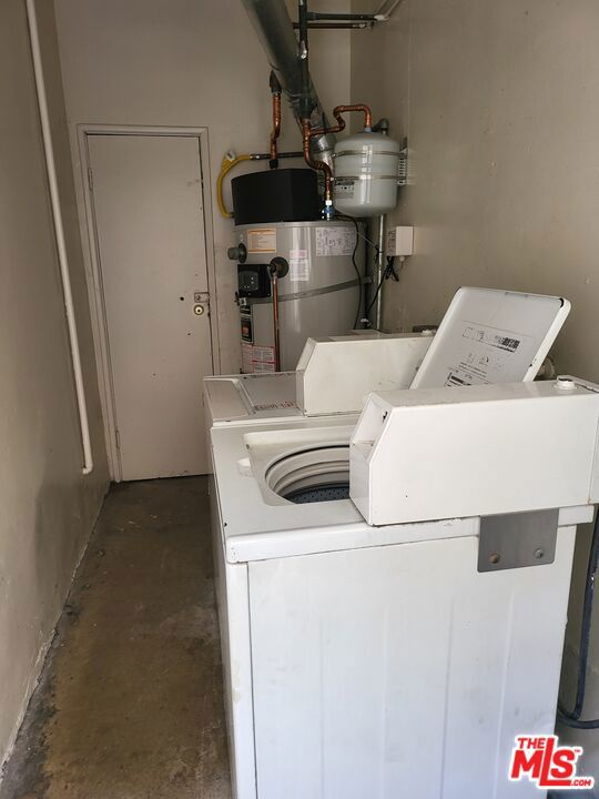 13801 Van Ness Avenue Property Photo 6