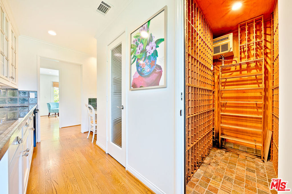7929 Roseland Drive Property Photo 15