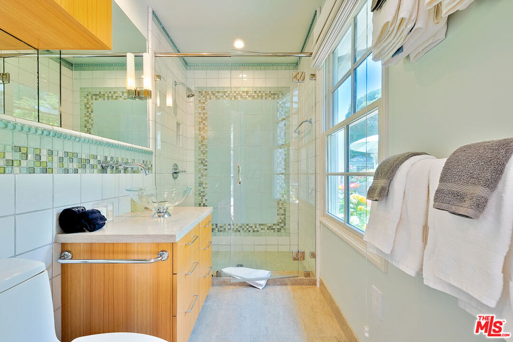 7929 Roseland Drive Property Photo 32