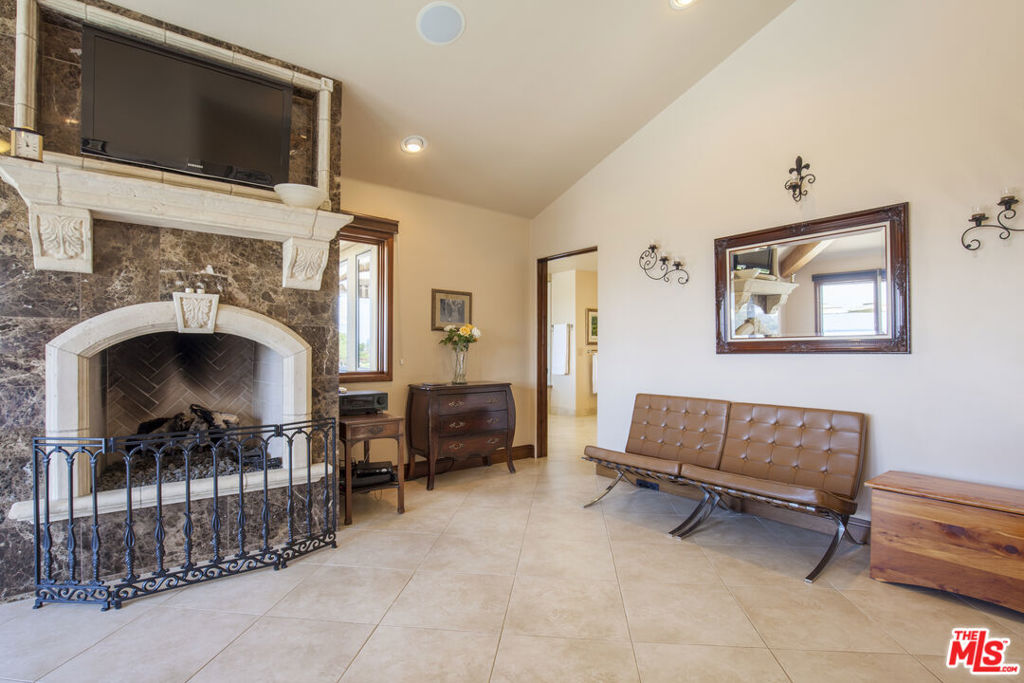 2624 Costebelle Drive Property Photo 20
