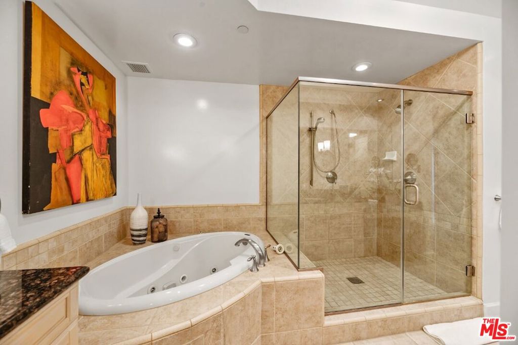 1000 Genter Street 304 Property Photo 38