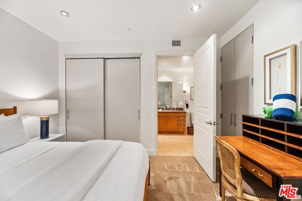 1000 Genter Street 304 Property Photo 42