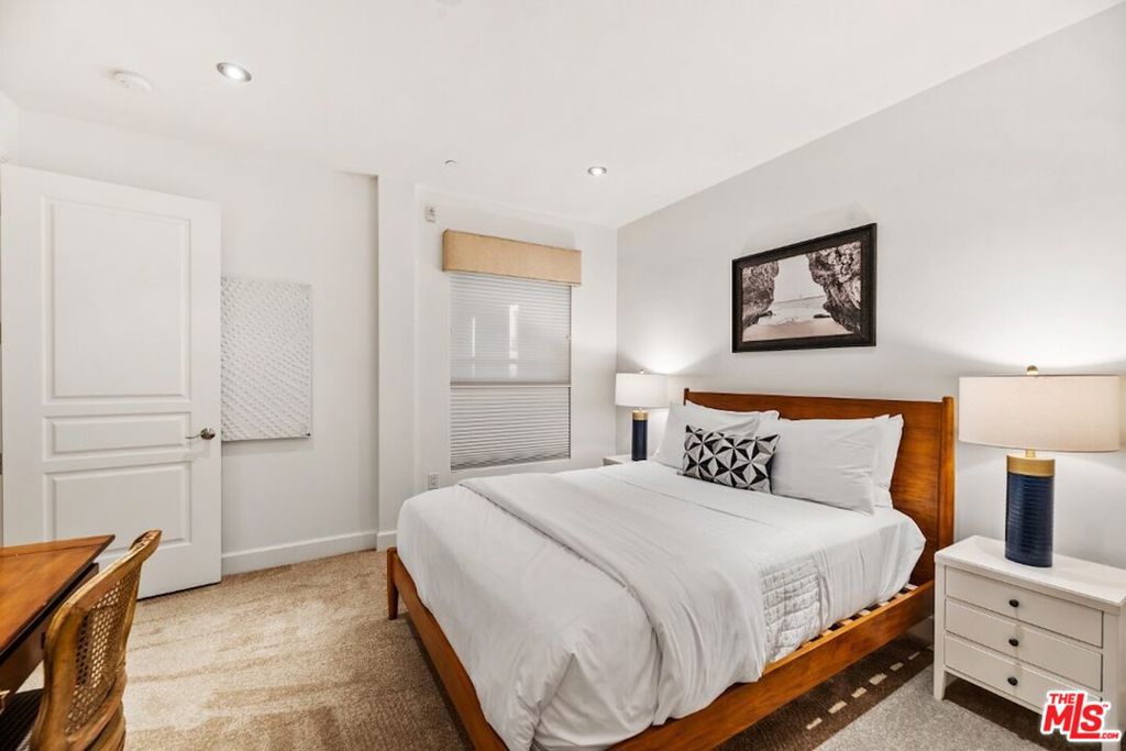 1000 Genter Street 304 Property Photo 43