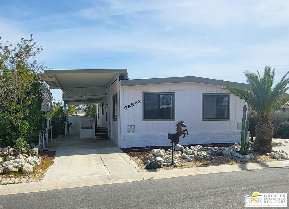 69563 Midpark Drive Property Photo 1