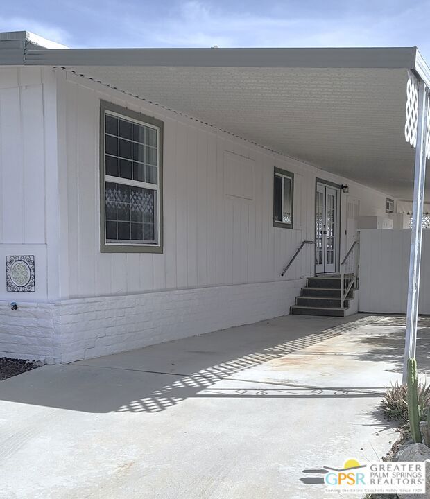 69563 Midpark Drive Property Photo 5