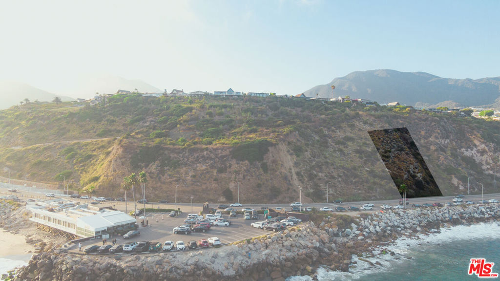 18429 Pacific Coast Highway Property Photo 3