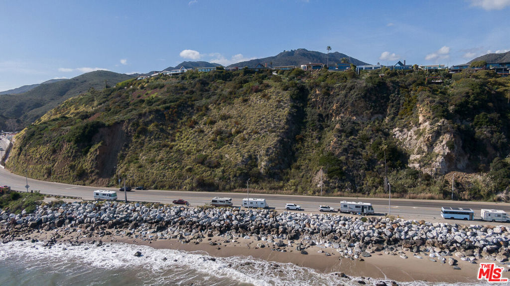 18429 Pacific Coast Highway Property Photo 8