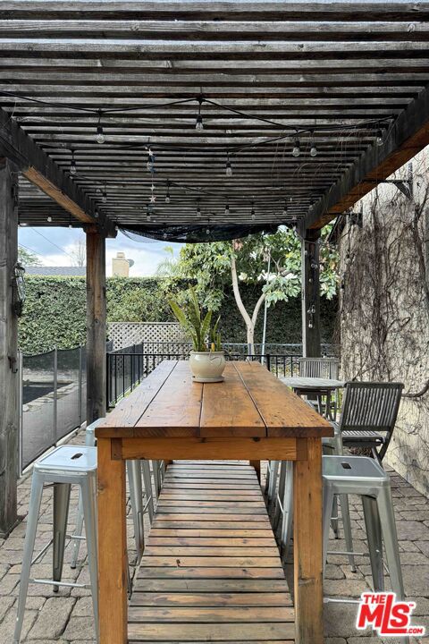 308 W Atara Street Property Photo 12