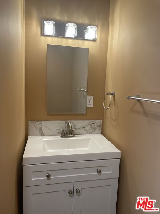 3322 Colbert Avenue Property Photo 6