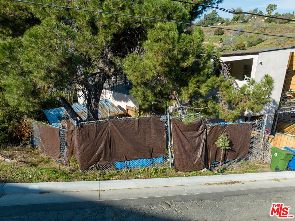 3419 N Reynolds Avenue Property Photo 9