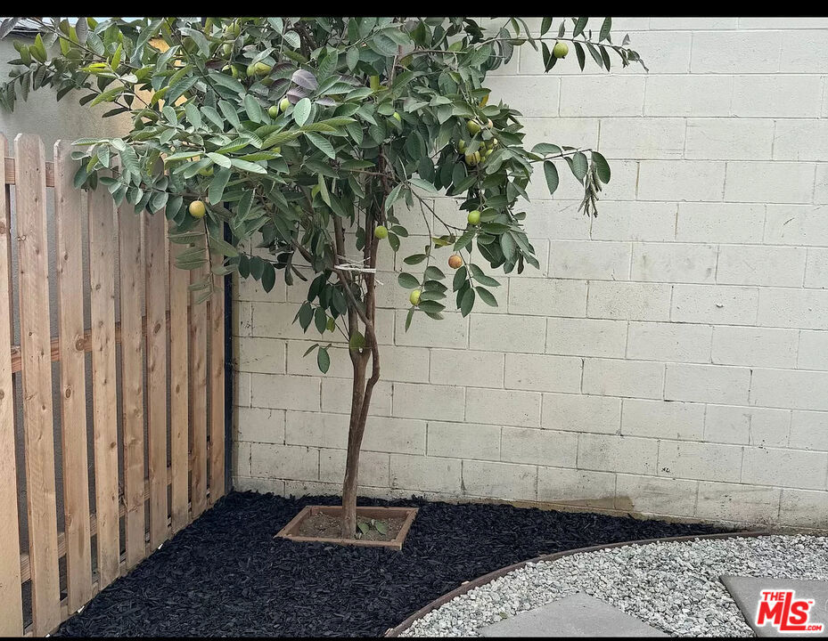 3440 N Figueroa Street Property Photo 12