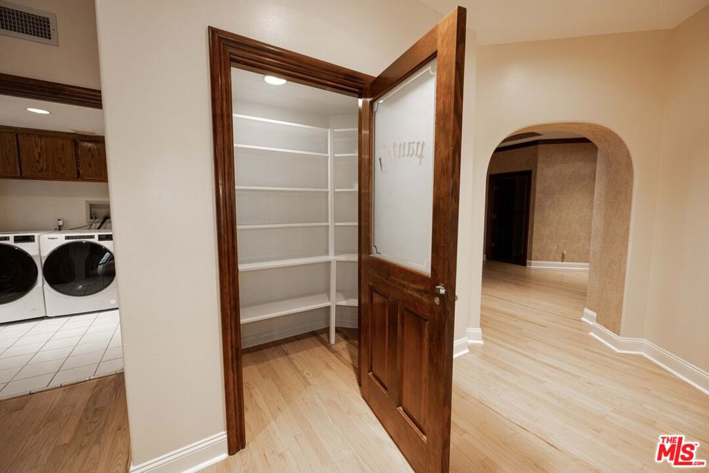 4631 Westchester Drive Property Photo 8