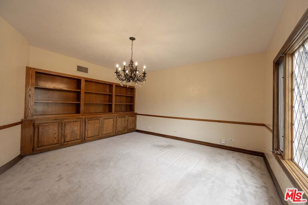 4631 Westchester Drive Property Photo 32