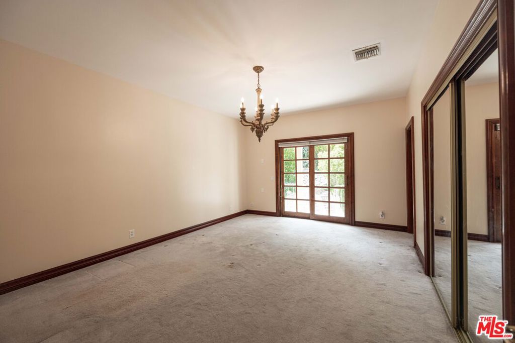 4631 Westchester Drive Property Photo 39