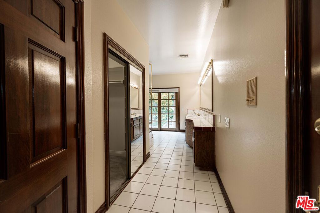 4631 Westchester Drive Property Photo 55