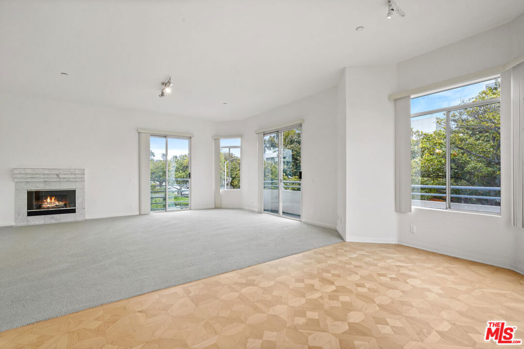 1325 Arizona Avenue 201 Property Photo 9