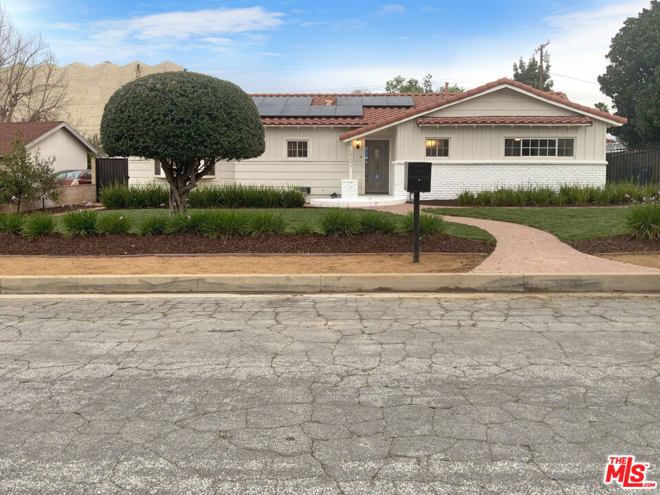 19531 E Dexter Street Property Photo 1