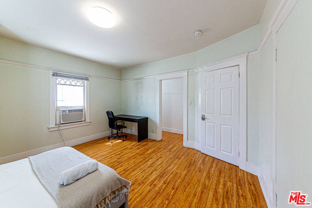 1717 Crenshaw Boulevard Property Photo 14
