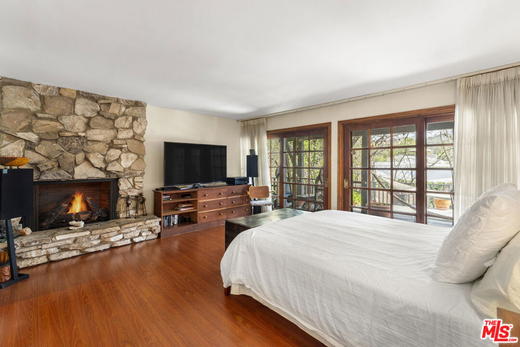 3537 Berry Drive Property Photo 16