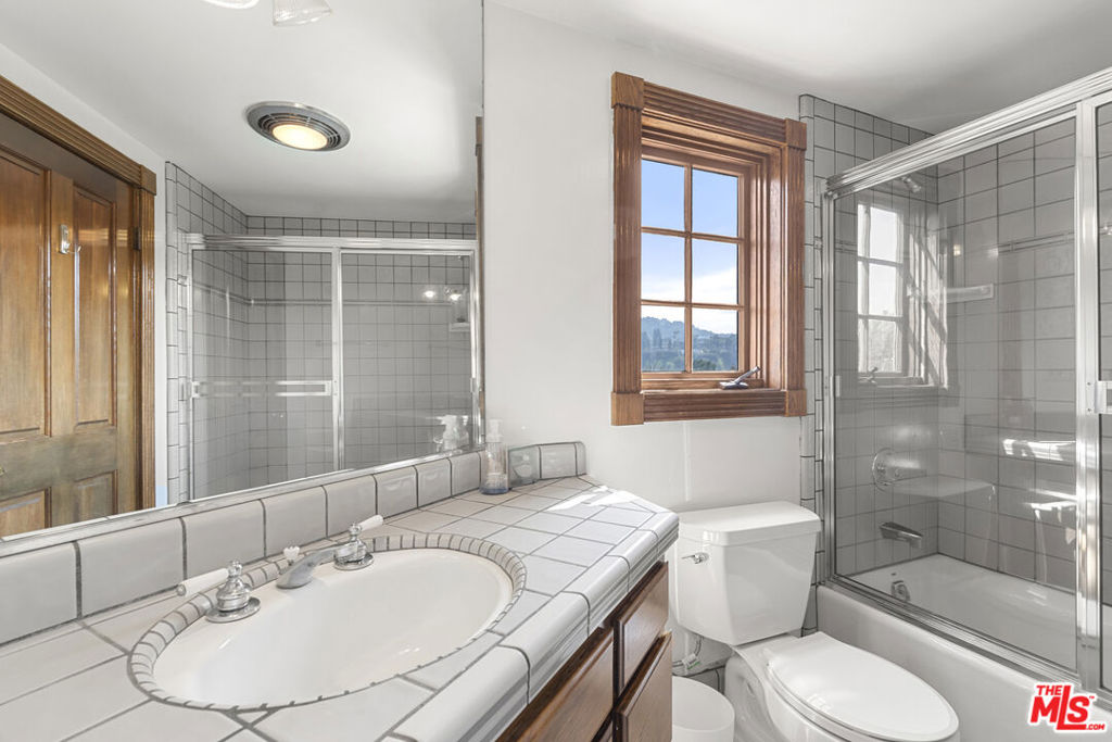 3537 Berry Drive Property Photo 22