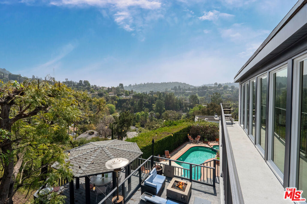 3537 Berry Drive Property Photo 23