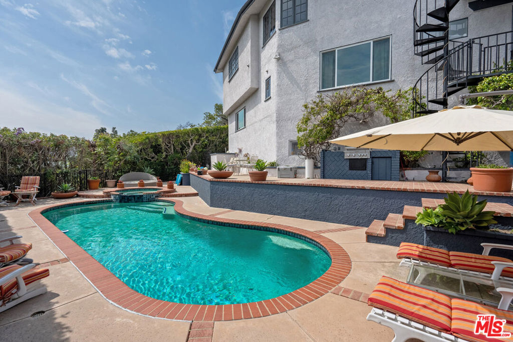 3537 Berry Drive Property Photo 25