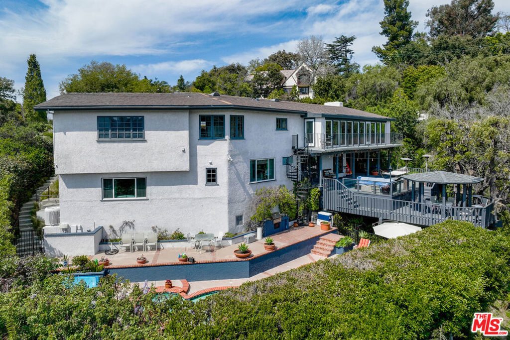 3537 Berry Drive Property Photo 29